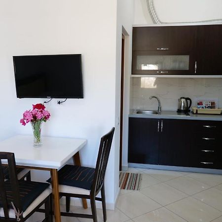 Vila Ervin Second Floor Ksamil Exterior foto